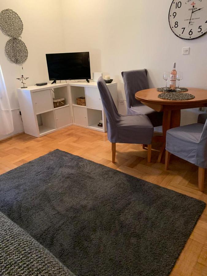 זאגרב Sarmantni Apartman Malecka 2 מראה חיצוני תמונה